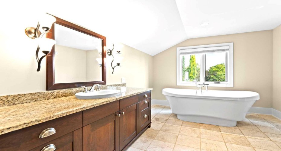 1428 2A Street, Calgary, Alberta T2M 2X4, 3 Bedrooms Bedrooms, ,4 BathroomsBathrooms,Residential,For Sale,2A,A2291125