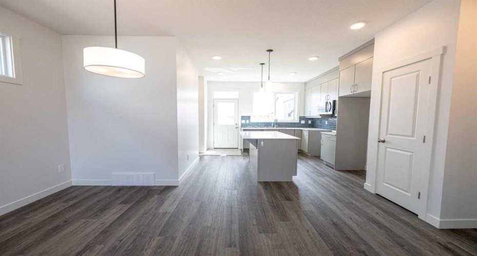 8705 Copperwood Road, Grande Prairie, Alberta T8X 0H4, 3 Bedrooms Bedrooms, ,3 BathroomsBathrooms,Residential,For Sale,Copperwood,A2289440