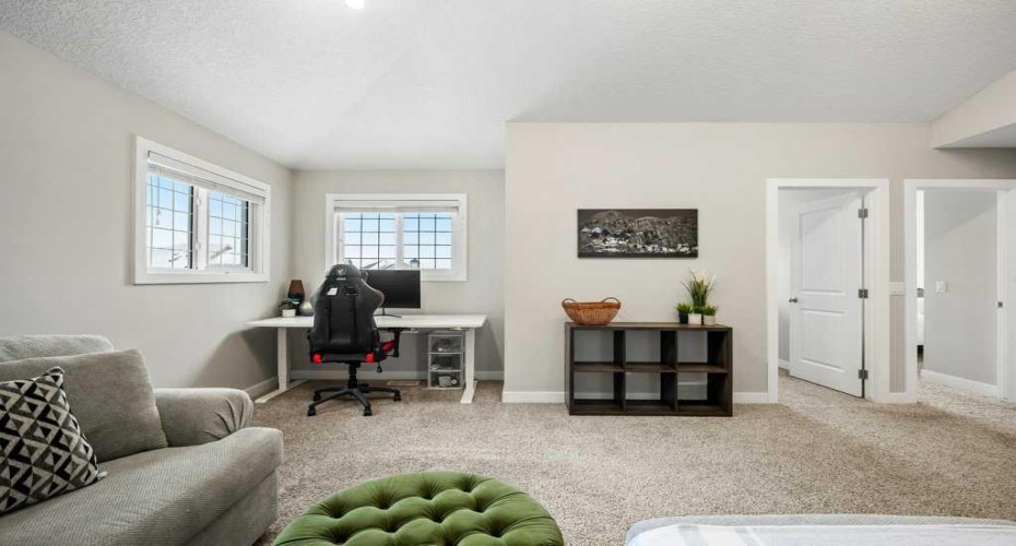 183 Kinniburgh Road, Chestermere, Alberta T1X0T8, 4 Bedrooms Bedrooms, ,3 BathroomsBathrooms,Residential,For Sale,Kinniburgh,A2289763