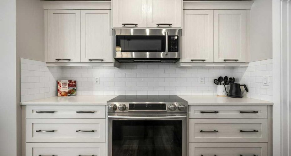 183 Kinniburgh Road, Chestermere, Alberta T1X0T8, 4 Bedrooms Bedrooms, ,3 BathroomsBathrooms,Residential,For Sale,Kinniburgh,A2289763