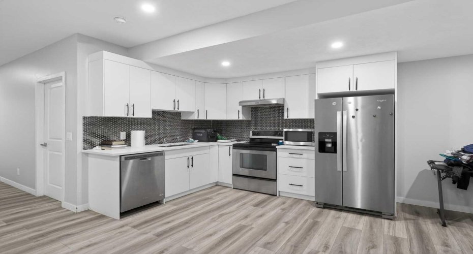 953 West Lakeview Drive, Chestermere, Alberta T1X 2N3, 4 Bedrooms Bedrooms, ,4 BathroomsBathrooms,Residential,For Sale,West Lakeview,A2289811