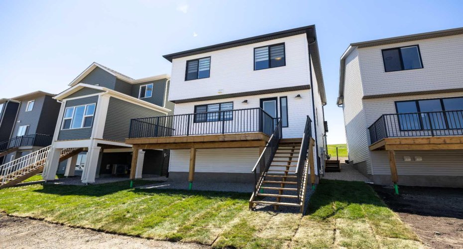14 Tillotson Downs, Okotoks, Alberta T1S 4Z5, 3 Bedrooms Bedrooms, ,3 BathroomsBathrooms,Residential,For Sale,Tillotson,A2289901