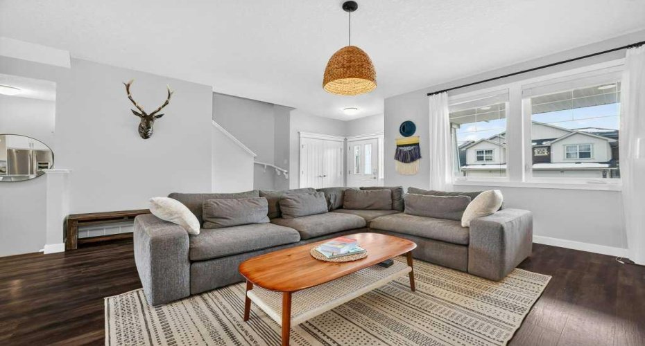 92 Fireside Crescent, Cochrane, Alberta T4C 2A3, 3 Bedrooms Bedrooms, ,3 BathroomsBathrooms,Residential,For Sale,Fireside,A2290318