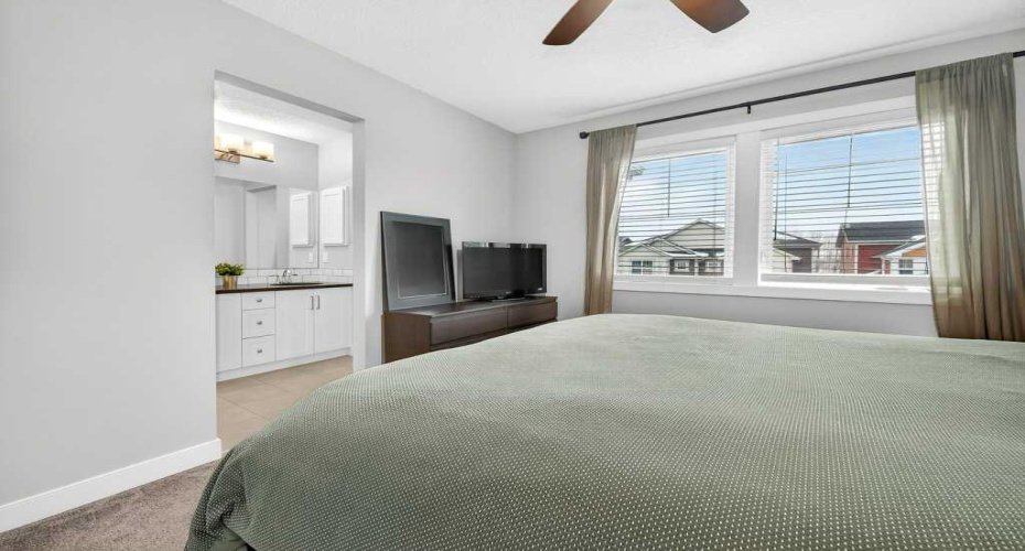 92 Fireside Crescent, Cochrane, Alberta T4C 2A3, 3 Bedrooms Bedrooms, ,3 BathroomsBathrooms,Residential,For Sale,Fireside,A2290318