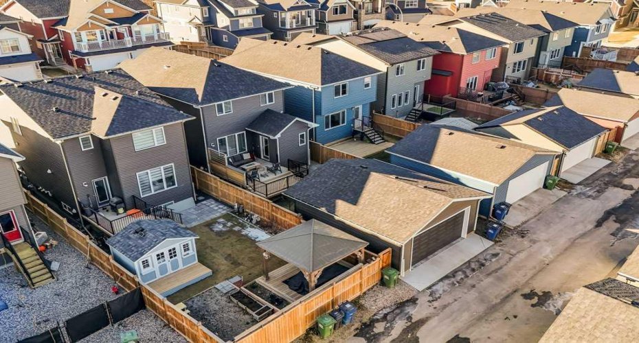 92 Fireside Crescent, Cochrane, Alberta T4C 2A3, 3 Bedrooms Bedrooms, ,3 BathroomsBathrooms,Residential,For Sale,Fireside,A2290318