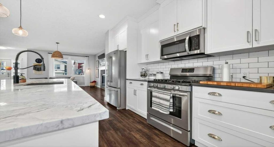 92 Fireside Crescent, Cochrane, Alberta T4C 2A3, 3 Bedrooms Bedrooms, ,3 BathroomsBathrooms,Residential,For Sale,Fireside,A2290318