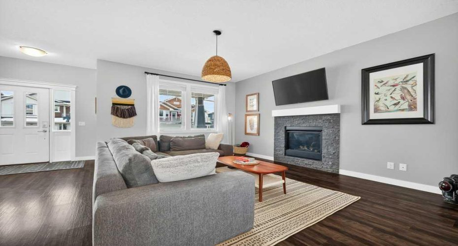 92 Fireside Crescent, Cochrane, Alberta T4C 2A3, 3 Bedrooms Bedrooms, ,3 BathroomsBathrooms,Residential,For Sale,Fireside,A2290318