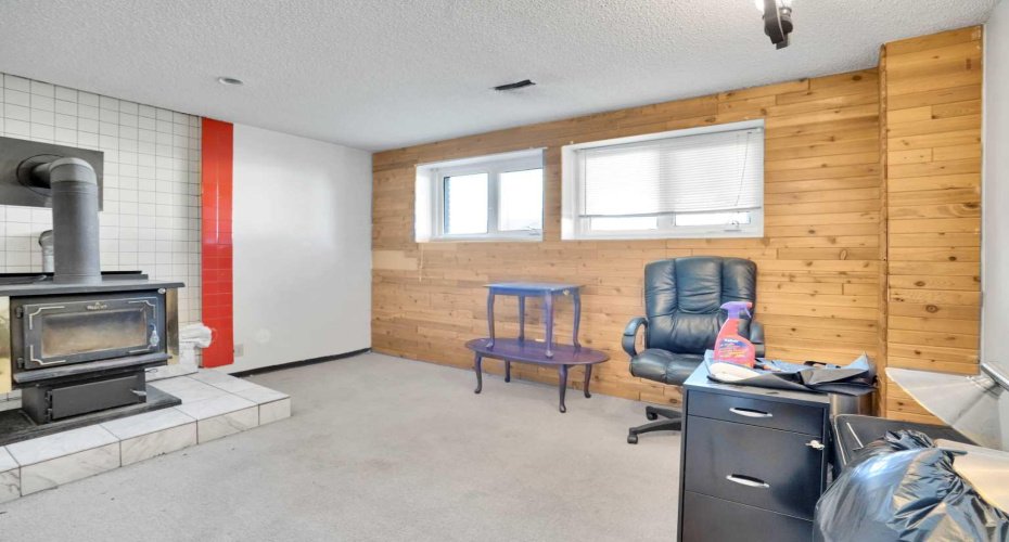 4764 Rundlewood Drive, Calgary, Alberta T1Y 2P1, 4 Bedrooms Bedrooms, ,3 BathroomsBathrooms,Residential,For Sale,Rundlewood,A2290683
