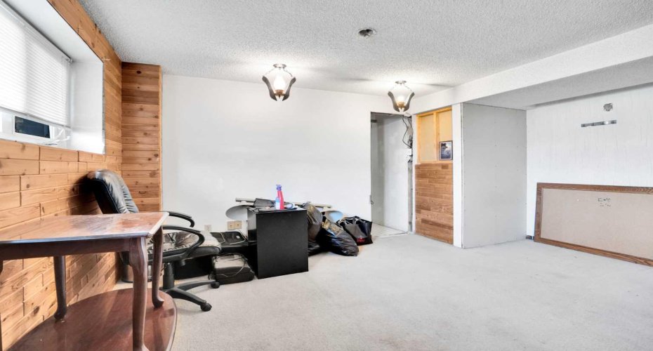 4764 Rundlewood Drive, Calgary, Alberta T1Y 2P1, 4 Bedrooms Bedrooms, ,3 BathroomsBathrooms,Residential,For Sale,Rundlewood,A2290683