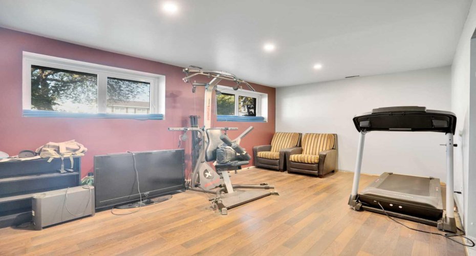 4764 Rundlewood Drive, Calgary, Alberta T1Y 2P1, 4 Bedrooms Bedrooms, ,3 BathroomsBathrooms,Residential,For Sale,Rundlewood,A2290683