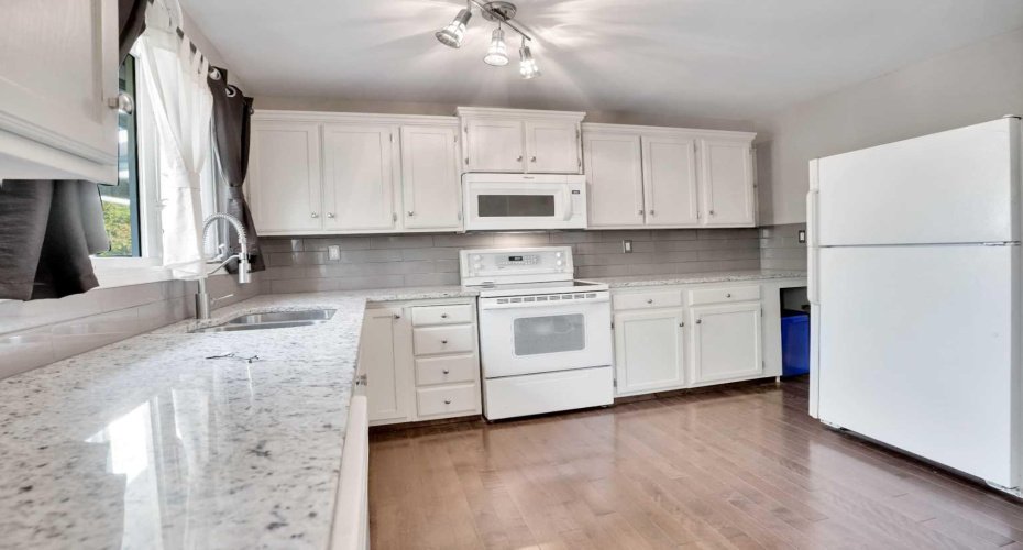 4764 Rundlewood Drive, Calgary, Alberta T1Y 2P1, 4 Bedrooms Bedrooms, ,3 BathroomsBathrooms,Residential,For Sale,Rundlewood,A2290683