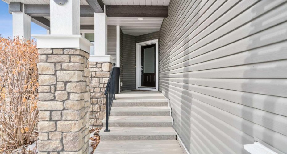 25 Fireside Landing, Cochrane, Alberta T4C 0V9, 3 Bedrooms Bedrooms, ,3 BathroomsBathrooms,Residential,For Sale,Fireside,A2285252