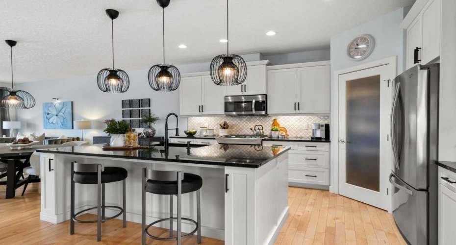 25 Fireside Landing, Cochrane, Alberta T4C 0V9, 3 Bedrooms Bedrooms, ,3 BathroomsBathrooms,Residential,For Sale,Fireside,A2285252