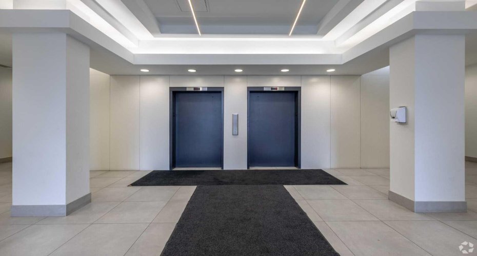 1121 Centre Street, Calgary, Alberta T2E 7k6, ,Commercial,For Lease,Centre,A2291293