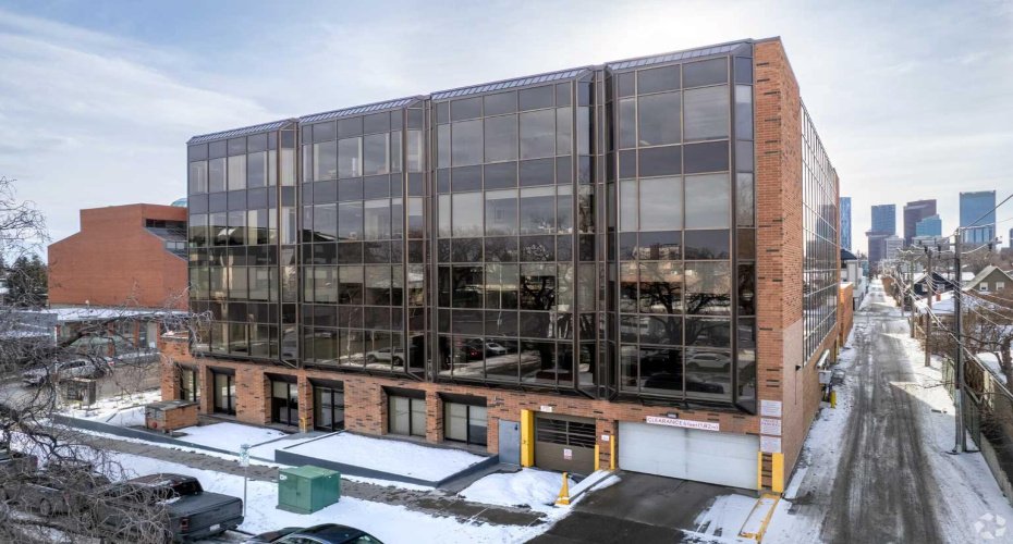 1121 Centre Street, Calgary, Alberta T2E 7k6, ,Commercial,For Lease,Centre,A2291293