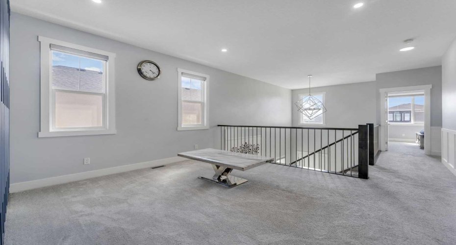 7 Waterford Heights, Chestermere, Alberta T1X 2M7, 6 Bedrooms Bedrooms, ,5 BathroomsBathrooms,Residential,For Sale,Waterford,A2291295