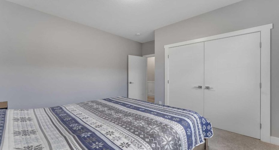 7 Waterford Heights, Chestermere, Alberta T1X 2M7, 6 Bedrooms Bedrooms, ,5 BathroomsBathrooms,Residential,For Sale,Waterford,A2291295