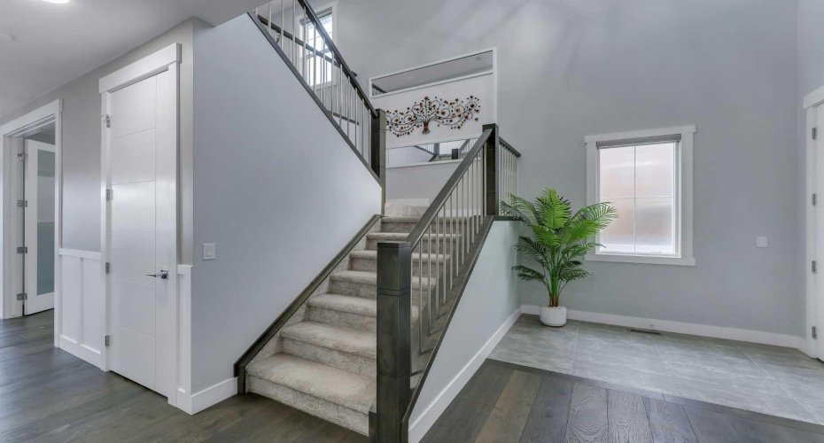 7 Waterford Heights, Chestermere, Alberta T1X 2M7, 6 Bedrooms Bedrooms, ,5 BathroomsBathrooms,Residential,For Sale,Waterford,A2291295