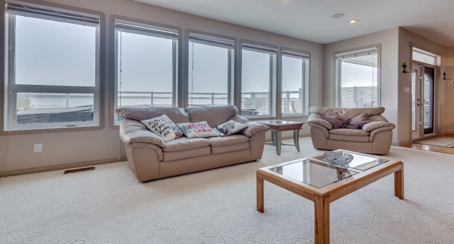 384 Marina Bay Place, Sylvan Lake, Alberta T4S 1E9, 4 Bedrooms Bedrooms, ,3 BathroomsBathrooms,Residential,For Sale,Marina Bay,A2287063