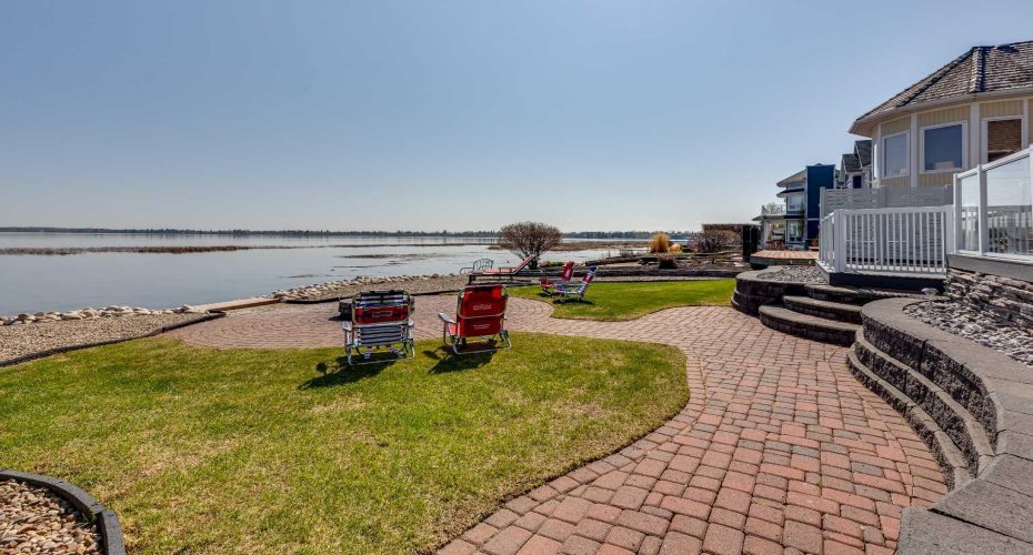 384 Marina Bay Place, Sylvan Lake, Alberta T4S 1E9, 4 Bedrooms Bedrooms, ,3 BathroomsBathrooms,Residential,For Sale,Marina Bay,A2287063