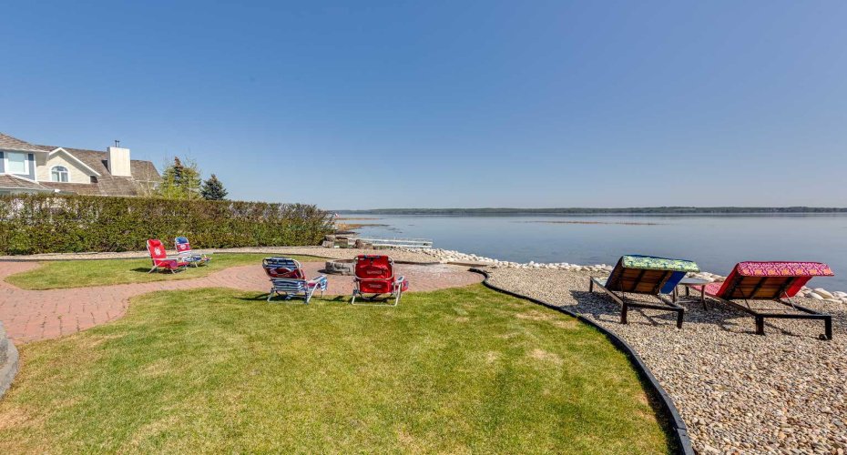 384 Marina Bay Place, Sylvan Lake, Alberta T4S 1E9, 4 Bedrooms Bedrooms, ,3 BathroomsBathrooms,Residential,For Sale,Marina Bay,A2287063