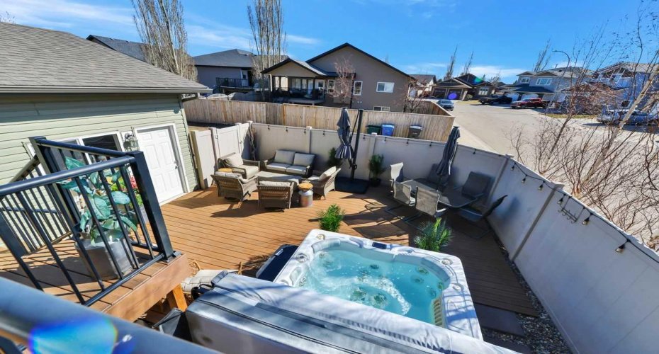 55 Carter Close, Red Deer, Alberta T4P 0G5, 4 Bedrooms Bedrooms, ,3 BathroomsBathrooms,Residential,For Sale,Carter,A2291320