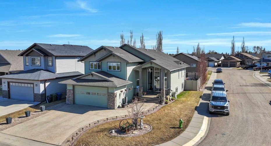55 Carter Close, Red Deer, Alberta T4P 0G5, 4 Bedrooms Bedrooms, ,3 BathroomsBathrooms,Residential,For Sale,Carter,A2291320