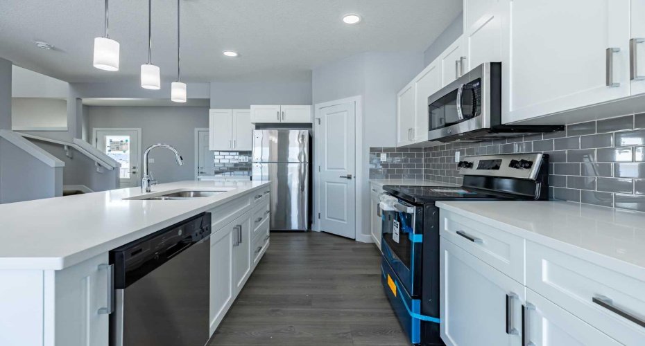 7 Heritage Point, Cochrane, Alberta T4C 3K7, 3 Bedrooms Bedrooms, ,3 BathroomsBathrooms,Residential,For Sale,Heritage,A2291321