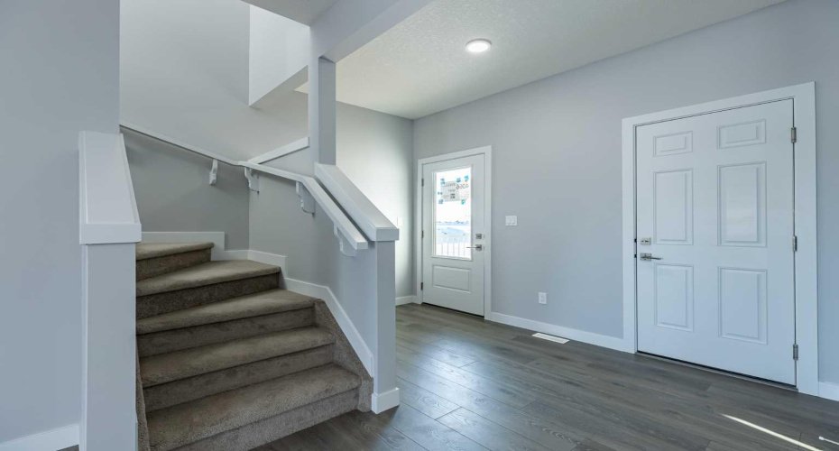 7 Heritage Point, Cochrane, Alberta T4C 3K7, 3 Bedrooms Bedrooms, ,3 BathroomsBathrooms,Residential,For Sale,Heritage,A2291321