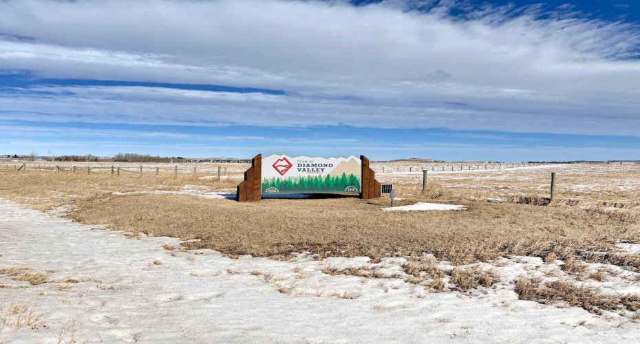 900 3 Street, Diamond Valley, Alberta T0L 0H0, ,Land,For Sale,3,A2288836