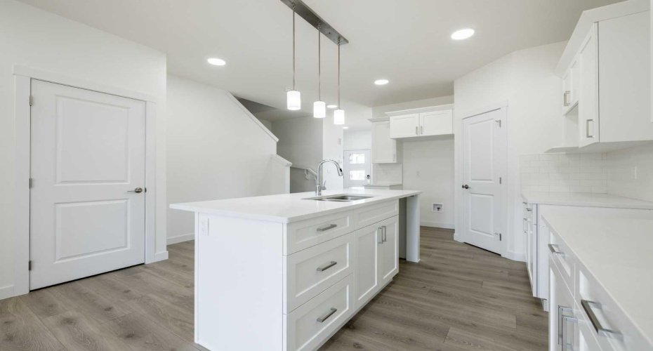 134 Heartland Street, Cochrane, Alberta T4C 3L9, 3 Bedrooms Bedrooms, ,3 BathroomsBathrooms,Residential,For Sale,Heartland,A2291378