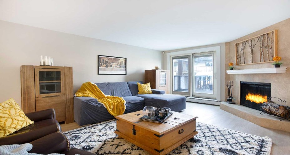 350 4 Avenue, Calgary, Alberta T2E 0J3, 2 Bedrooms Bedrooms, ,2 BathroomsBathrooms,Residential,For Sale,4,A2289695