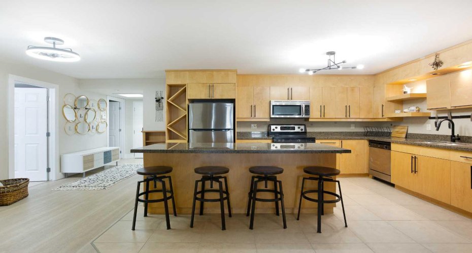 350 4 Avenue, Calgary, Alberta T2E 0J3, 2 Bedrooms Bedrooms, ,2 BathroomsBathrooms,Residential,For Sale,4,A2289695