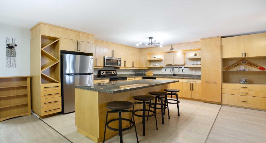 350 4 Avenue, Calgary, Alberta T2E 0J3, 2 Bedrooms Bedrooms, ,2 BathroomsBathrooms,Residential,For Sale,4,A2289695