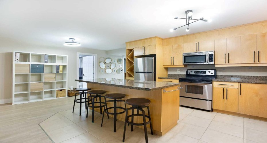 350 4 Avenue, Calgary, Alberta T2E 0J3, 2 Bedrooms Bedrooms, ,2 BathroomsBathrooms,Residential,For Sale,4,A2289695