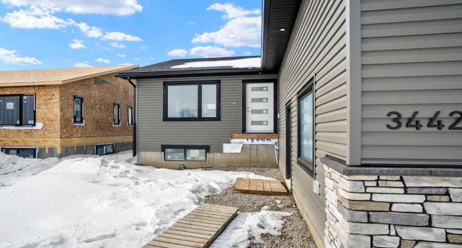 3442 Victory Way, Olds, Alberta T4H 0E4, 3 Bedrooms Bedrooms, ,2 BathroomsBathrooms,Residential,For Sale,Victory,A2289920