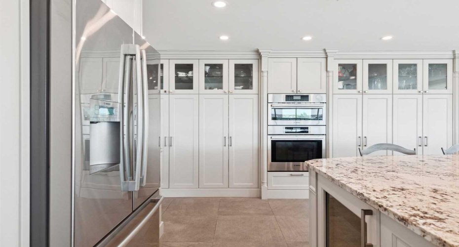 837 2 Avenue, Calgary, Alberta T2P 3T9, 2 Bedrooms Bedrooms, ,2 BathroomsBathrooms,Residential,For Sale,2,A2291461