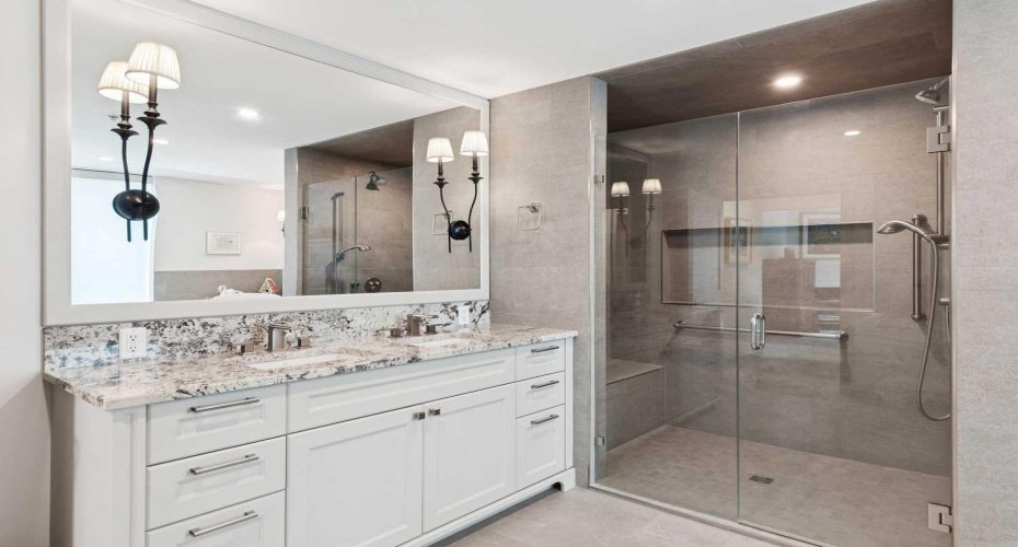 837 2 Avenue, Calgary, Alberta T2P 3T9, 2 Bedrooms Bedrooms, ,2 BathroomsBathrooms,Residential,For Sale,2,A2291461