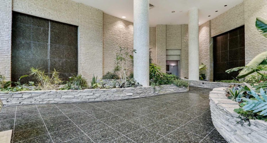 837 2 Avenue, Calgary, Alberta T2P 3T9, 2 Bedrooms Bedrooms, ,2 BathroomsBathrooms,Residential,For Sale,2,A2291461