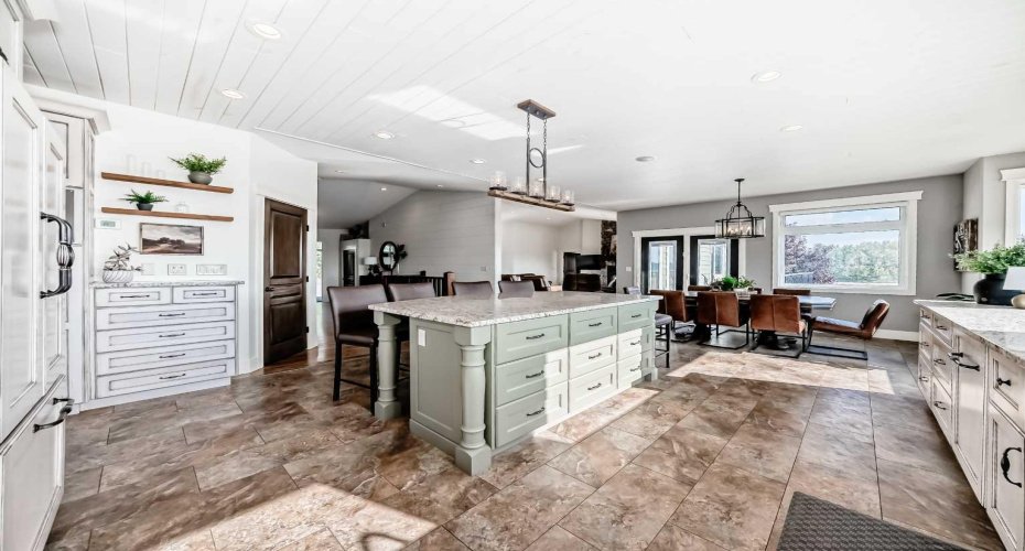 254041 Township Road 435, Rural Ponoka County, Alberta T4J 1R2, 4 Bedrooms Bedrooms, ,4 BathroomsBathrooms,Residential,For Sale,Township Road 435,A2290443