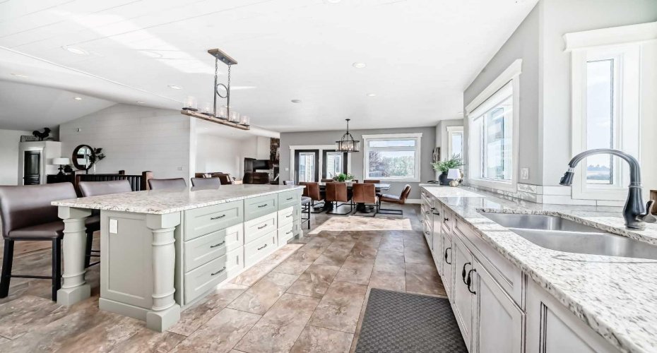 254041 Township Road 435, Rural Ponoka County, Alberta T4J 1R2, 4 Bedrooms Bedrooms, ,4 BathroomsBathrooms,Residential,For Sale,Township Road 435,A2290443