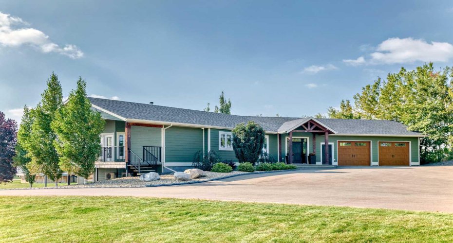 254041 Township Road 435, Rural Ponoka County, Alberta T4J 1R2, 4 Bedrooms Bedrooms, ,4 BathroomsBathrooms,Residential,For Sale,Township Road 435,A2290443