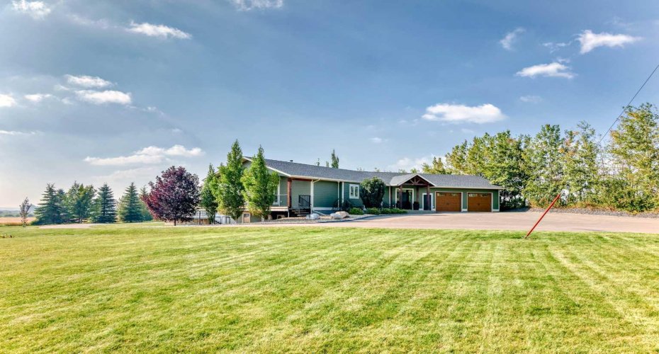 254041 Township Road 435, Rural Ponoka County, Alberta T4J 1R2, 4 Bedrooms Bedrooms, ,4 BathroomsBathrooms,Residential,For Sale,Township Road 435,A2290443
