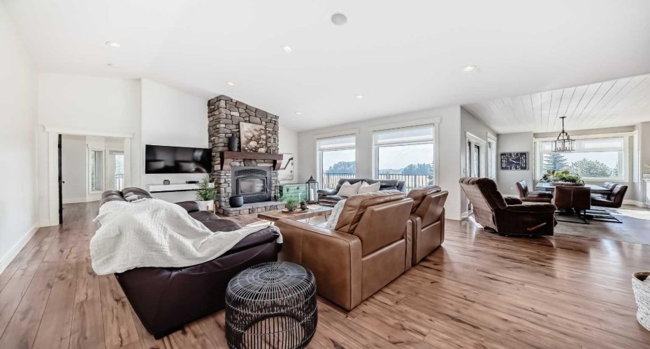 254041 Township Road 435, Rural Ponoka County, Alberta T4J 1R2, 4 Bedrooms Bedrooms, ,4 BathroomsBathrooms,Residential,For Sale,Township Road 435,A2290443