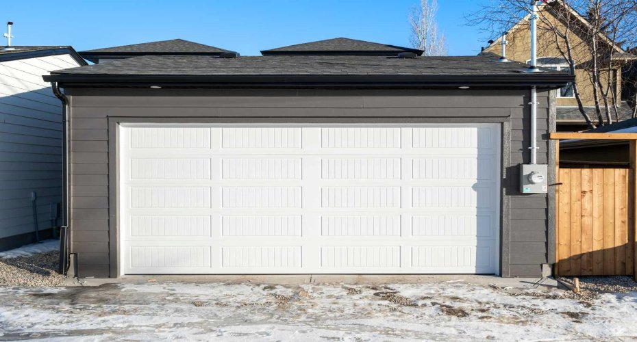2002 44 Avenue, Calgary, Alberta T2T 1N8, 4 Bedrooms Bedrooms, ,4 BathroomsBathrooms,Residential,For Sale,44,A2291549