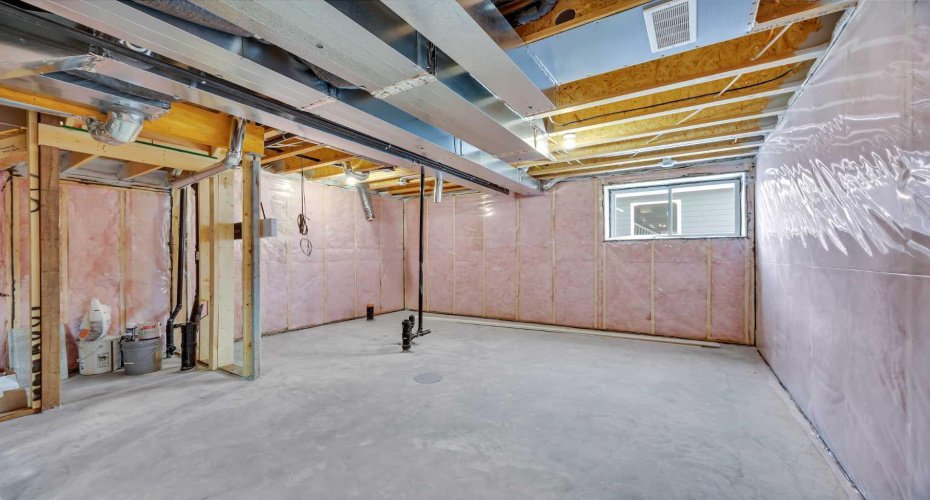 10 Versant Path, Calgary, Alberta T2Y 0Z5, 3 Bedrooms Bedrooms, ,3 BathroomsBathrooms,Residential,For Sale,Versant,A2290819