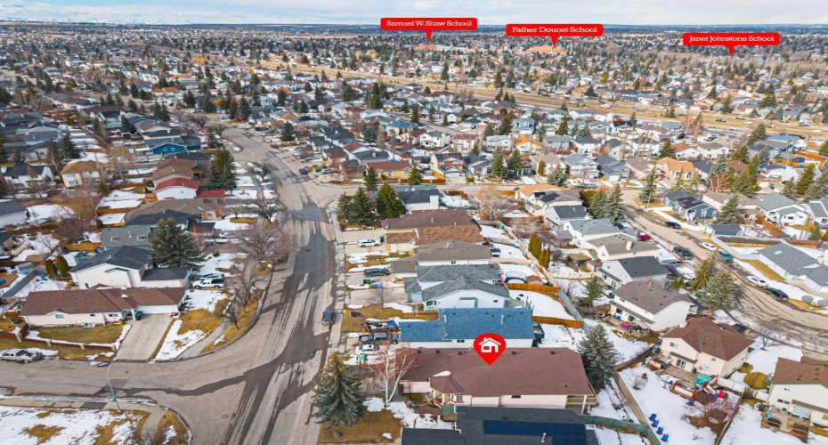 20 Somerset Drive, Calgary, Alberta T2Y 3C3, 3 Bedrooms Bedrooms, ,3 BathroomsBathrooms,Residential,For Sale,Somerset,A2290899