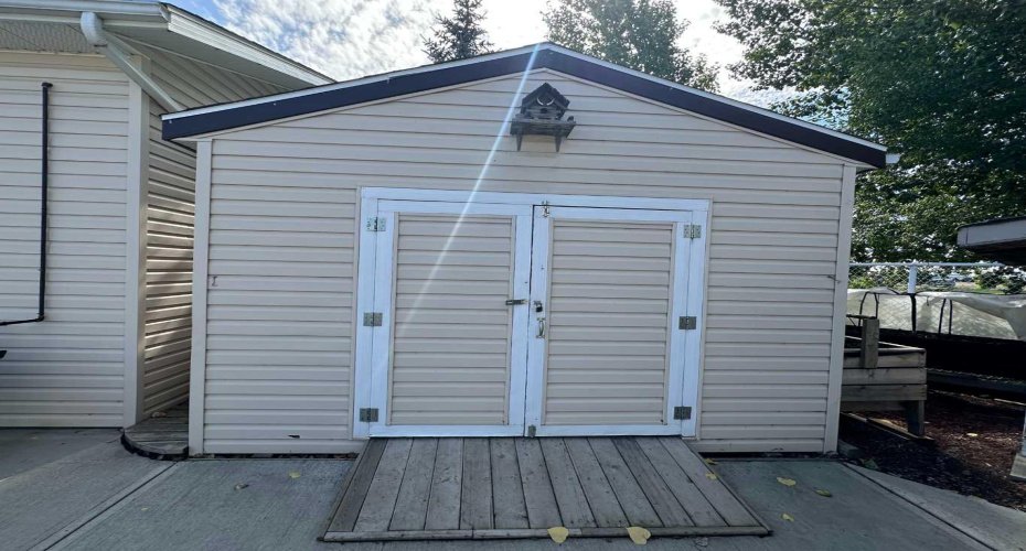 452 1st Street, Falher, Alberta T0H 1M0, 4 Bedrooms Bedrooms, ,2 BathroomsBathrooms,Residential,For Sale,1st,A2290996