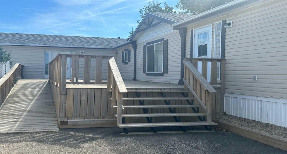 452 1st Street, Falher, Alberta T0H 1M0, 4 Bedrooms Bedrooms, ,2 BathroomsBathrooms,Residential,For Sale,1st,A2290996