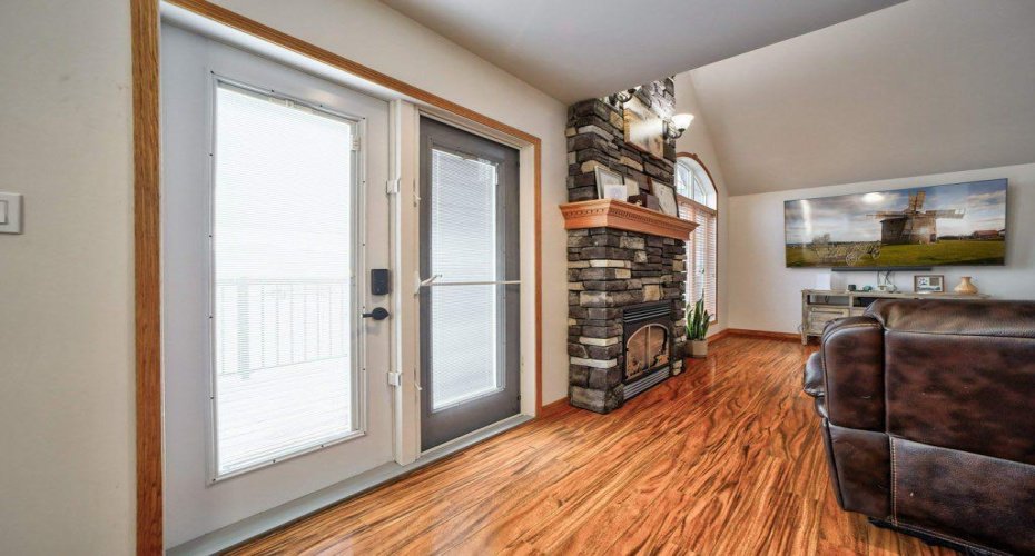 2222 TWP RD 7-5, Lundbreck, Alberta T0K 0H0, 4 Bedrooms Bedrooms, ,2 BathroomsBathrooms,Residential,For Sale,TWP RD 7-5,A2290998